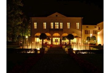 Itaalia Hotel Bassano del Grappa, Eksterjöör